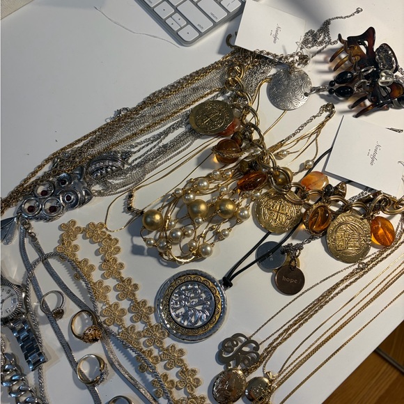 Large Jewelry Lot Elegant Gold and Silver Jewelry Collection - Picture 9 of 11